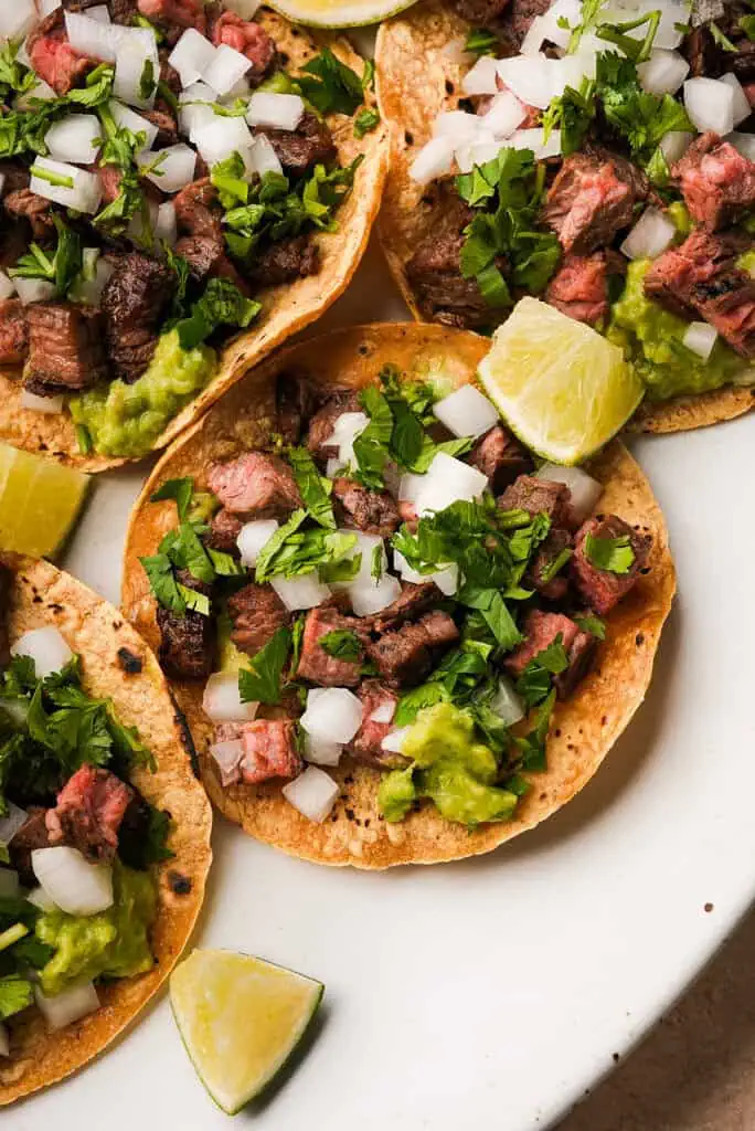 Tacos de carne asada